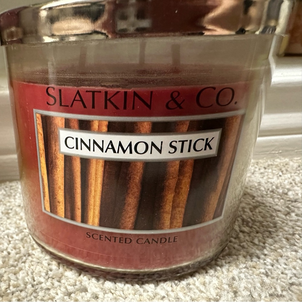 COPY - Bath and Body Works Cinnamon Stick Candle 2010